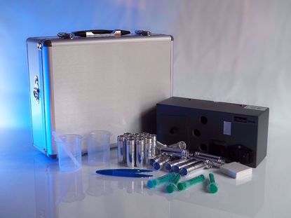 Testing kit to determine if a fuel is compatible with existing fuel stock providing qualitative data of fuel miscibility.